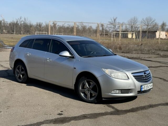 Серый Опель Инсигния, объемом двигателя 2 л и пробегом 225 тыс. км за 5999 $, фото 1 на Automoto.ua