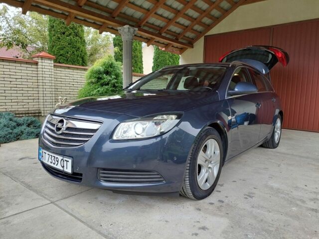 Сірий Опель Інсігнія, об'ємом двигуна 2 л та пробігом 277 тис. км за 7600 $, фото 1 на Automoto.ua