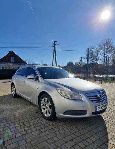 Серый Опель Инсигния, объемом двигателя 2 л и пробегом 292 тыс. км за 6200 $, фото 1 на Automoto.ua