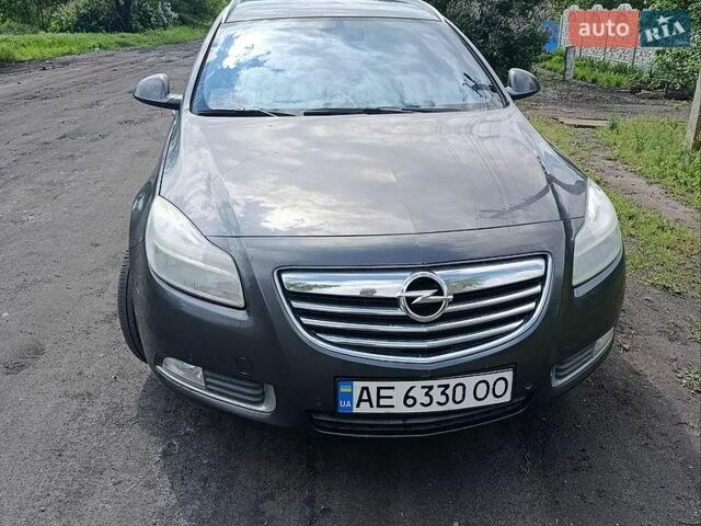 Серый Опель Инсигния, объемом двигателя 1.4 л и пробегом 296 тыс. км за 6200 $, фото 1 на Automoto.ua
