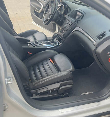 Серый Опель Инсигния, объемом двигателя 1.96 л и пробегом 216 тыс. км за 7300 $, фото 1 на Automoto.ua