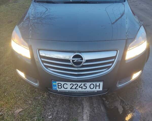Серый Опель Инсигния, объемом двигателя 1.96 л и пробегом 171 тыс. км за 7299 $, фото 1 на Automoto.ua