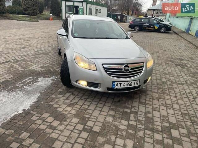 Серый Опель Инсигния, объемом двигателя 1.96 л и пробегом 270 тыс. км за 7200 $, фото 1 на Automoto.ua