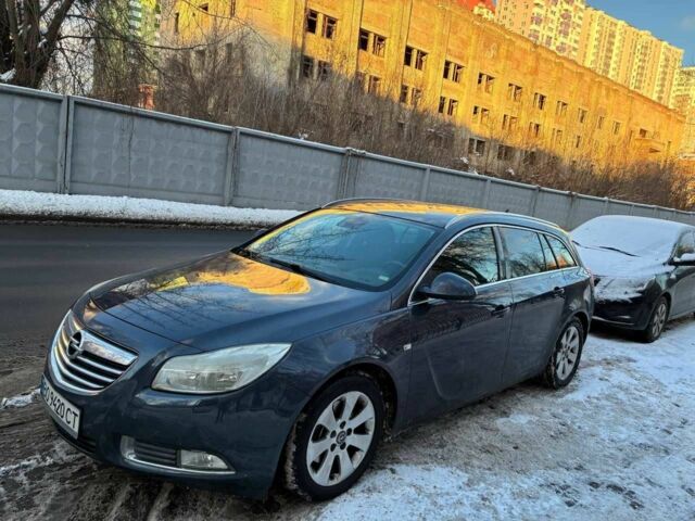 Серый Опель Инсигния, объемом двигателя 2 л и пробегом 325 тыс. км за 6340 $, фото 1 на Automoto.ua