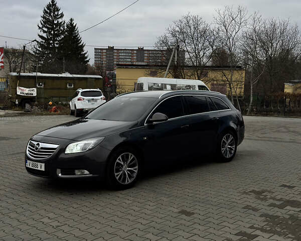 Серый Опель Инсигния, объемом двигателя 2.01 л и пробегом 224 тыс. км за 8888 $, фото 1 на Automoto.ua
