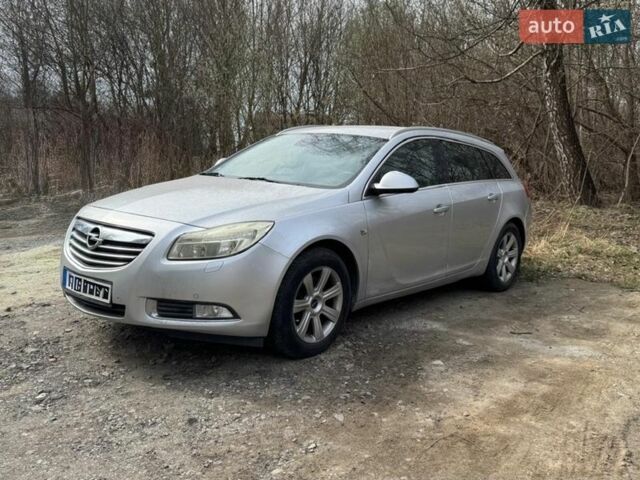 Серый Опель Инсигния, объемом двигателя 1.96 л и пробегом 220 тыс. км за 9000 $, фото 1 на Automoto.ua