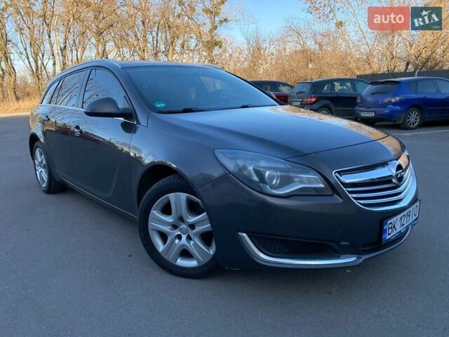 Серый Опель Инсигния, объемом двигателя 1.96 л и пробегом 360 тыс. км за 9200 $, фото 1 на Automoto.ua