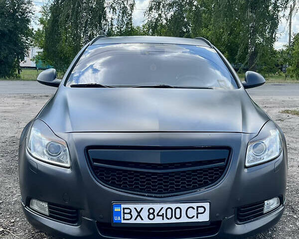 Серый Опель Инсигния, объемом двигателя 2 л и пробегом 241 тыс. км за 6500 $, фото 1 на Automoto.ua