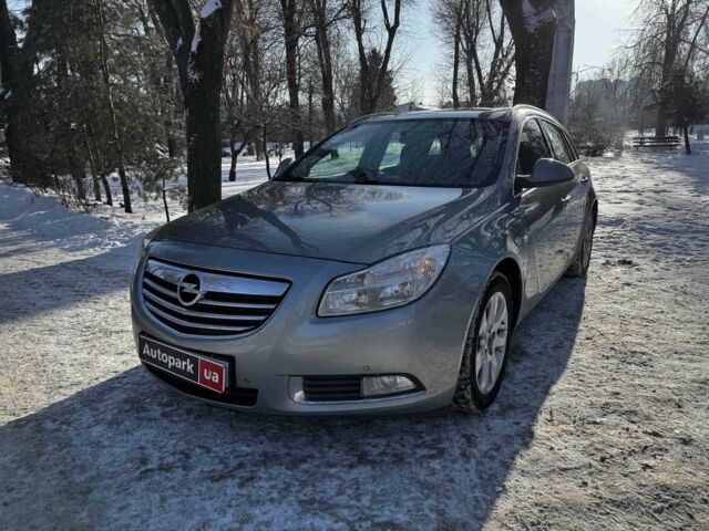 Сірий Опель Інсігнія, об'ємом двигуна 2 л та пробігом 303 тис. км за 6440 $, фото 1 на Automoto.ua