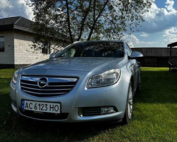 Сірий Опель Інсігнія, об'ємом двигуна 1.96 л та пробігом 288 тис. км за 8200 $, фото 1 на Automoto.ua
