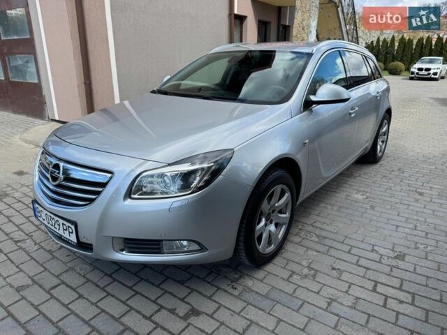 Сірий Опель Інсігнія, об'ємом двигуна 1.96 л та пробігом 240 тис. км за 7300 $, фото 1 на Automoto.ua