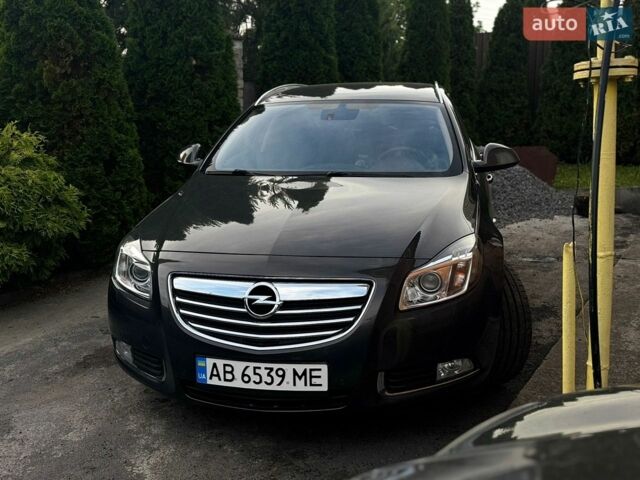 Серый Опель Инсигния, объемом двигателя 2 л и пробегом 216 тыс. км за 8700 $, фото 1 на Automoto.ua