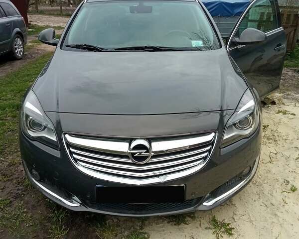 Серый Опель Инсигния, объемом двигателя 2 л и пробегом 240 тыс. км за 9500 $, фото 1 на Automoto.ua