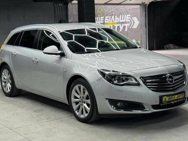 Серый Опель Инсигния, объемом двигателя 2 л и пробегом 253 тыс. км за 11600 $, фото 1 на Automoto.ua