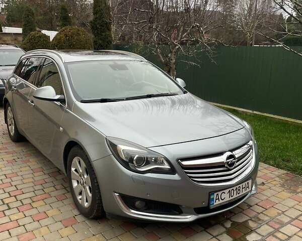 Сірий Опель Інсігнія, об'ємом двигуна 1.96 л та пробігом 247 тис. км за 9800 $, фото 1 на Automoto.ua