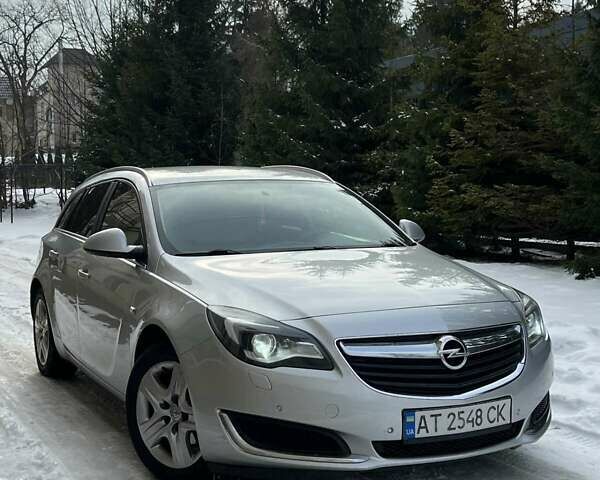 Серый Опель Инсигния, объемом двигателя 2 л и пробегом 257 тыс. км за 7700 $, фото 1 на Automoto.ua