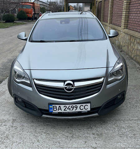 Серый Опель Инсигния, объемом двигателя 2 л и пробегом 234 тыс. км за 11000 $, фото 1 на Automoto.ua