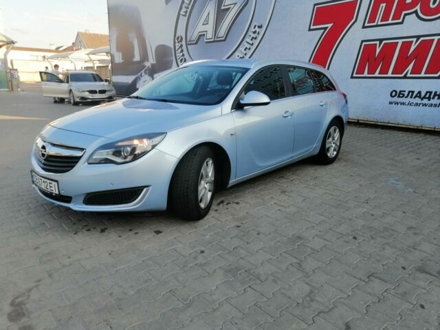 Серый Опель Инсигния, объемом двигателя 1.6 л и пробегом 250 тыс. км за 10400 $, фото 1 на Automoto.ua
