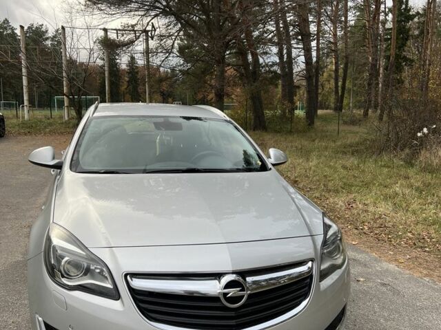 Серый Опель Инсигния, объемом двигателя 1.6 л и пробегом 250 тыс. км за 11000 $, фото 1 на Automoto.ua