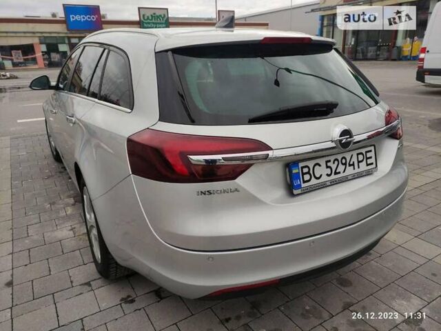 Серый Опель Инсигния, объемом двигателя 1.6 л и пробегом 220 тыс. км за 8700 $, фото 1 на Automoto.ua
