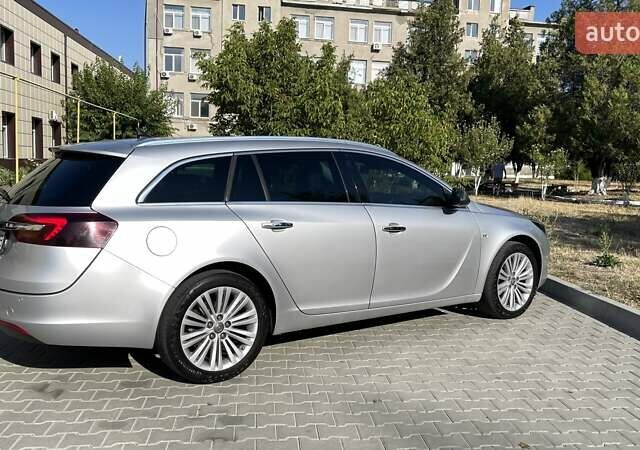 Сірий Опель Інсігнія, об'ємом двигуна 1.6 л та пробігом 198 тис. км за 11250 $, фото 1 на Automoto.ua