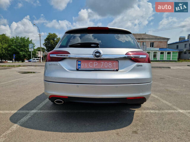 Серый Опель Инсигния, объемом двигателя 2 л и пробегом 208 тыс. км за 12900 $, фото 1 на Automoto.ua