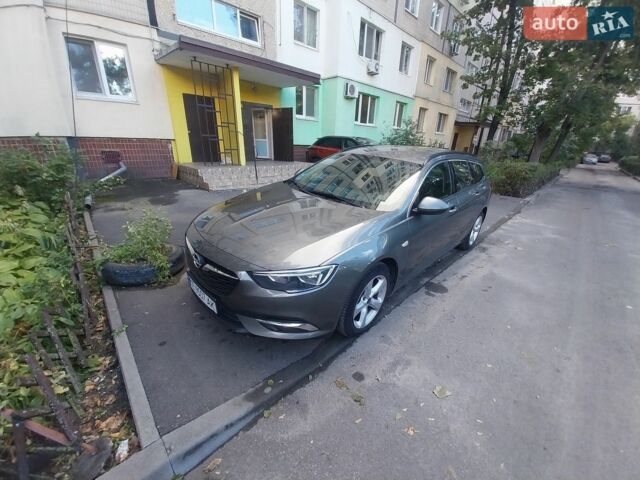 Серый Опель Инсигния, объемом двигателя 1.6 л и пробегом 196 тыс. км за 12500 $, фото 1 на Automoto.ua