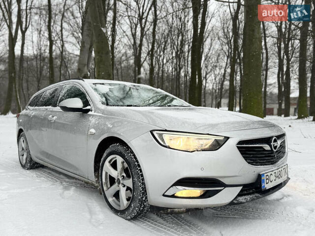 Серый Опель Инсигния, объемом двигателя 1.6 л и пробегом 233 тыс. км за 13999 $, фото 1 на Automoto.ua