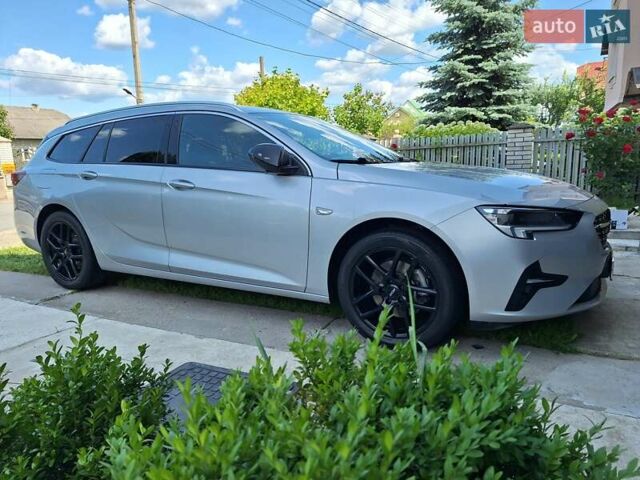 Серый Опель Инсигния, объемом двигателя 2 л и пробегом 108 тыс. км за 21000 $, фото 1 на Automoto.ua