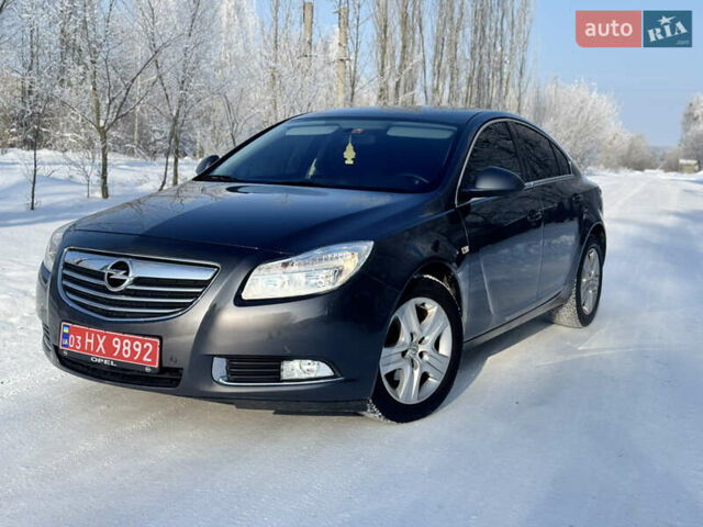 Серый Опель Инсигния, объемом двигателя 1.8 л и пробегом 102 тыс. км за 7950 $, фото 1 на Automoto.ua