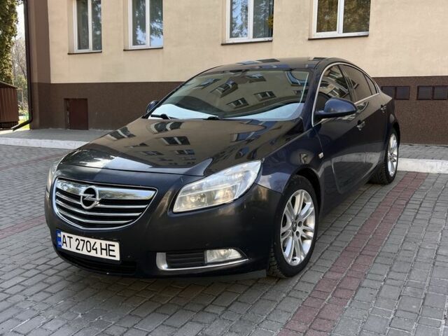 Синій Опель Інсігнія, об'ємом двигуна 2 л та пробігом 265 тис. км за 5500 $, фото 1 на Automoto.ua