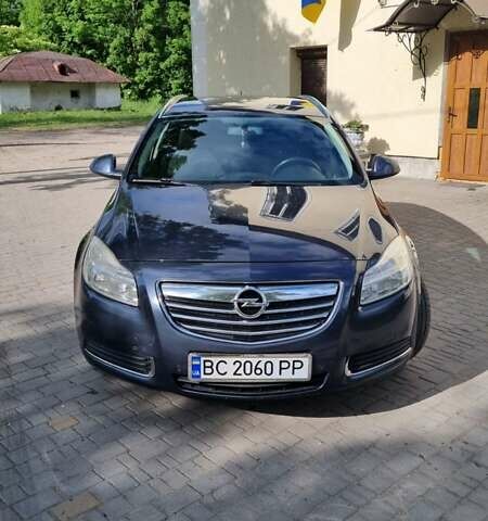 Синий Опель Инсигния, объемом двигателя 1.96 л и пробегом 319 тыс. км за 5600 $, фото 1 на Automoto.ua