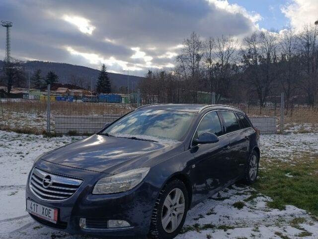 Синій Опель Інсігнія, об'ємом двигуна 0 л та пробігом 250 тис. км за 5000 $, фото 1 на Automoto.ua