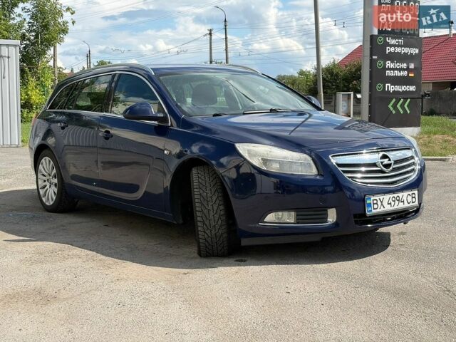 Синий Опель Инсигния, объемом двигателя 1.96 л и пробегом 320 тыс. км за 4599 $, фото 1 на Automoto.ua