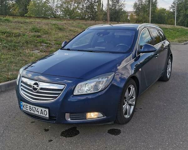 Синий Опель Инсигния, объемом двигателя 1.96 л и пробегом 340 тыс. км за 8000 $, фото 1 на Automoto.ua