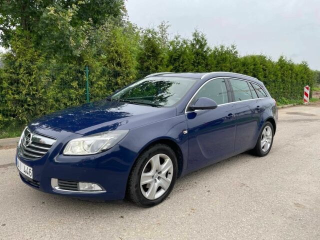 Синий Опель Инсигния, объемом двигателя 2 л и пробегом 277 тыс. км за 4450 $, фото 1 на Automoto.ua