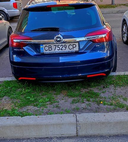 Синий Опель Инсигния, объемом двигателя 2 л и пробегом 222 тыс. км за 10000 $, фото 1 на Automoto.ua