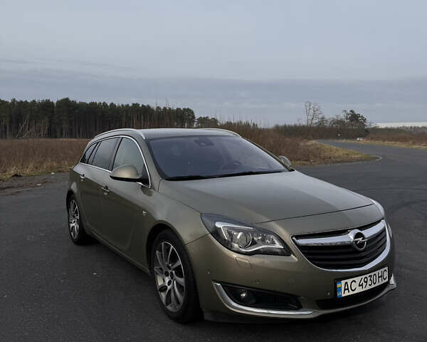 Зеленый Опель Инсигния, объемом двигателя 1.96 л и пробегом 280 тыс. км за 9500 $, фото 1 на Automoto.ua