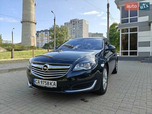 Зеленый Опель Инсигния, объемом двигателя 2 л и пробегом 206 тыс. км за 8800 $, фото 1 на Automoto.ua