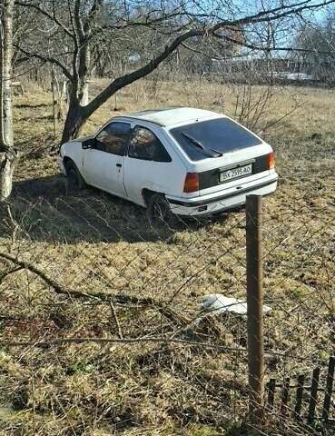 Белый Опель Кадет, объемом двигателя 0 л и пробегом 190 тыс. км за 271 $, фото 1 на Automoto.ua