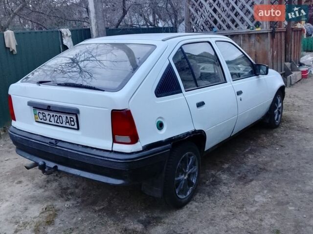Белый Опель Кадет, объемом двигателя 1.3 л и пробегом 111 тыс. км за 750 $, фото 1 на Automoto.ua