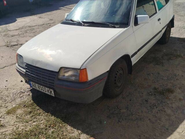 Білий Опель Кадет, об'ємом двигуна 1.3 л та пробігом 3 тис. км за 1301 $, фото 1 на Automoto.ua