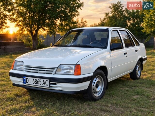Білий Опель Кадет, об'ємом двигуна 1.3 л та пробігом 93 тис. км за 1100 $, фото 1 на Automoto.ua