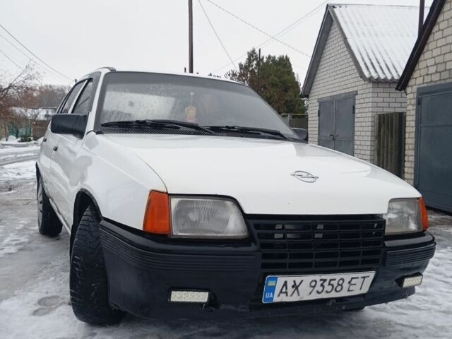 Білий Опель Кадет, об'ємом двигуна 1.3 л та пробігом 777 тис. км за 633 $, фото 1 на Automoto.ua
