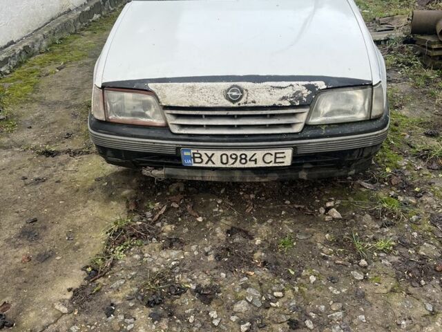 Белый Опель Кадет, объемом двигателя 1.3 л и пробегом 32 тыс. км за 389 $, фото 1 на Automoto.ua