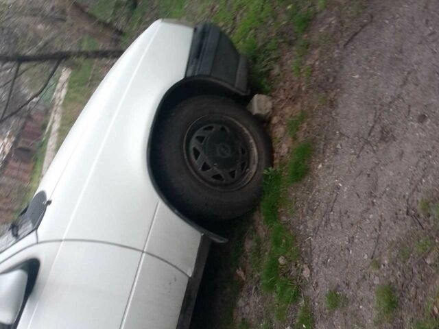 Белый Опель Кадет, объемом двигателя 1.4 л и пробегом 230 тыс. км за 790 $, фото 1 на Automoto.ua