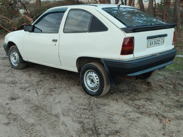 Білий Опель Кадет, об'ємом двигуна 0 л та пробігом 100 тис. км за 710 $, фото 1 на Automoto.ua