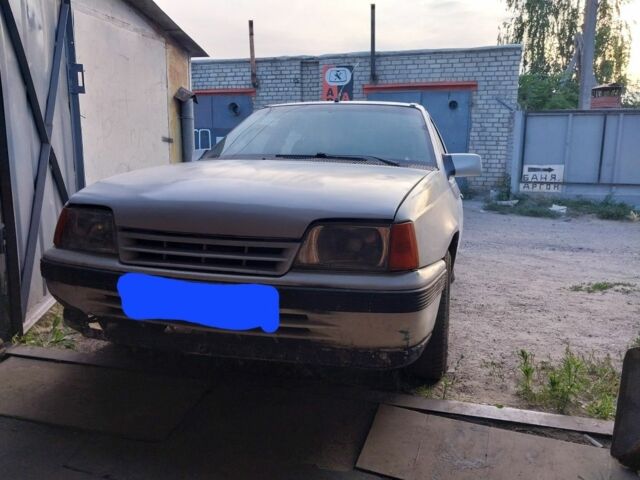 Белый Опель Кадет, объемом двигателя 0 л и пробегом 1000 тыс. км за 499 $, фото 1 на Automoto.ua