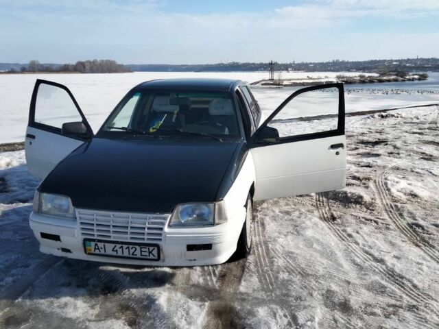 Белый Опель Кадет, объемом двигателя 1.8 л и пробегом 47 тыс. км за 1200 $, фото 1 на Automoto.ua