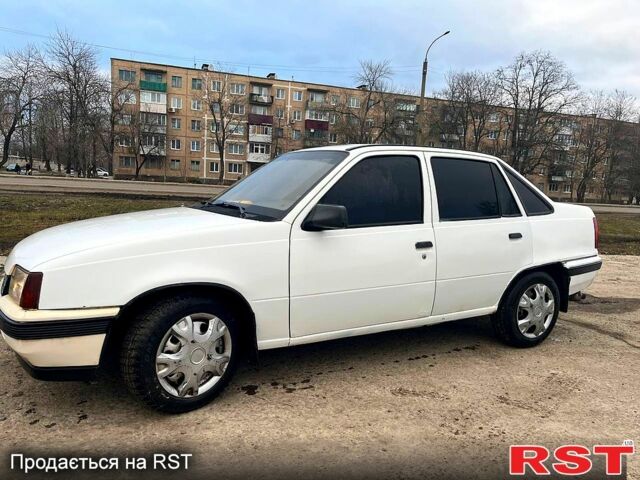 Білий Опель Кадет, об'ємом двигуна 1.3 л та пробігом 236 тис. км за 850 $, фото 1 на Automoto.ua